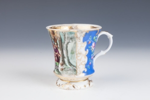 CUP WITH WINTER SCENE