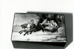 BOX WITH A SUMMER TROIKA SCENE