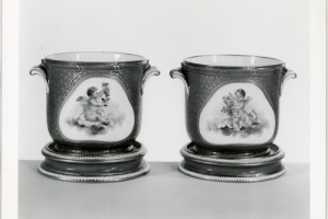 SMALL POT WITH BASE (SEAU À VERRE), ONE OF TWO