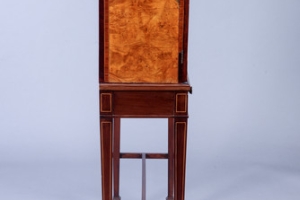 CABINET WITH STAND
