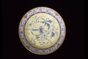 SAUCER (SOUCOUPE)
