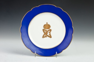 PLATE FROM A SERVICE WITH MONOGRAMS OF GRAND DUKE SERGE AND ELIZABETH, ONE OF 16