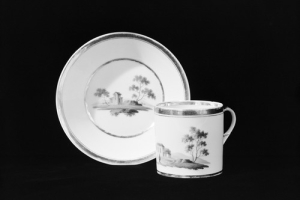 CUP WITH COUNTRY LANDSCAPE