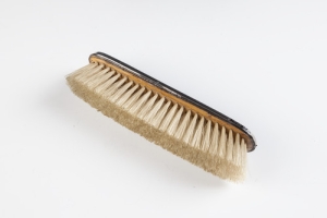 CLOTHES BRUSH FROM A GENTLEMAN'S TOILET SET