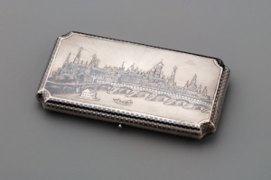 CIGARETTE CASE WITH A VIEW OF THE MOSCOW KREMLIN