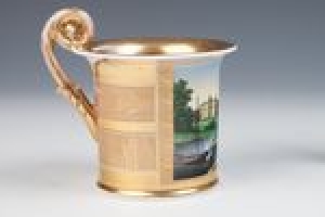 CUP WITH IMAGE OF THE PALACE AT GATCHINA