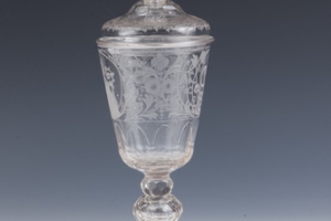 GOBLET WITH LID