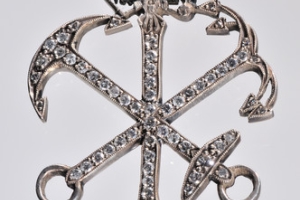 RUSSIAN SILVER AND DIAMOND SEAL OF ST. PETERSBURG BROOCH